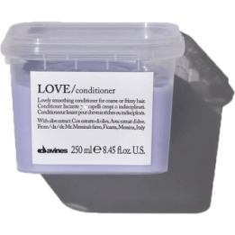 Davines "Love" kondicionierius tiesiems plaukams
