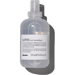 Davines "Love" garbanų atgaivinimo purškiklis