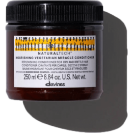 Davines "Nourishing" maitinamasis VM kondicionierius su keratinu