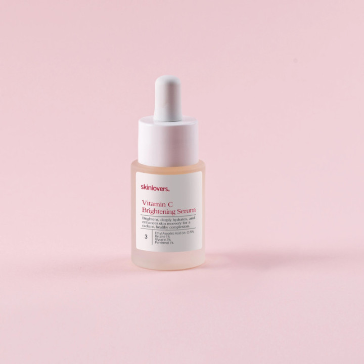 SKINLOVERS Vitamino C skaistinantis ir šviesinantis veido serumas